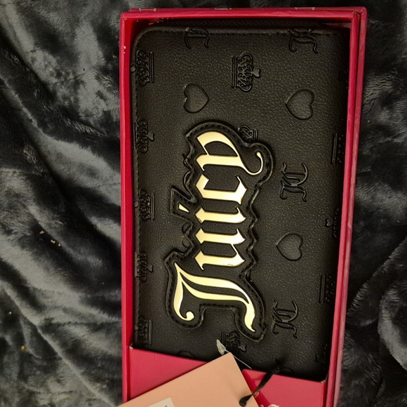 Juicy Couture Black Wallet with White Logo - Picture 1 of 5